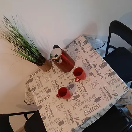 Suite 3 Pieces Chambre+Cuisine+Sdb Centre Ville Privas Buitenkant foto