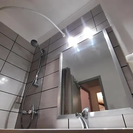 Suite 3 Pieces Chambre+Cuisine+Sdb Centre Ville Privas Buitenkant foto