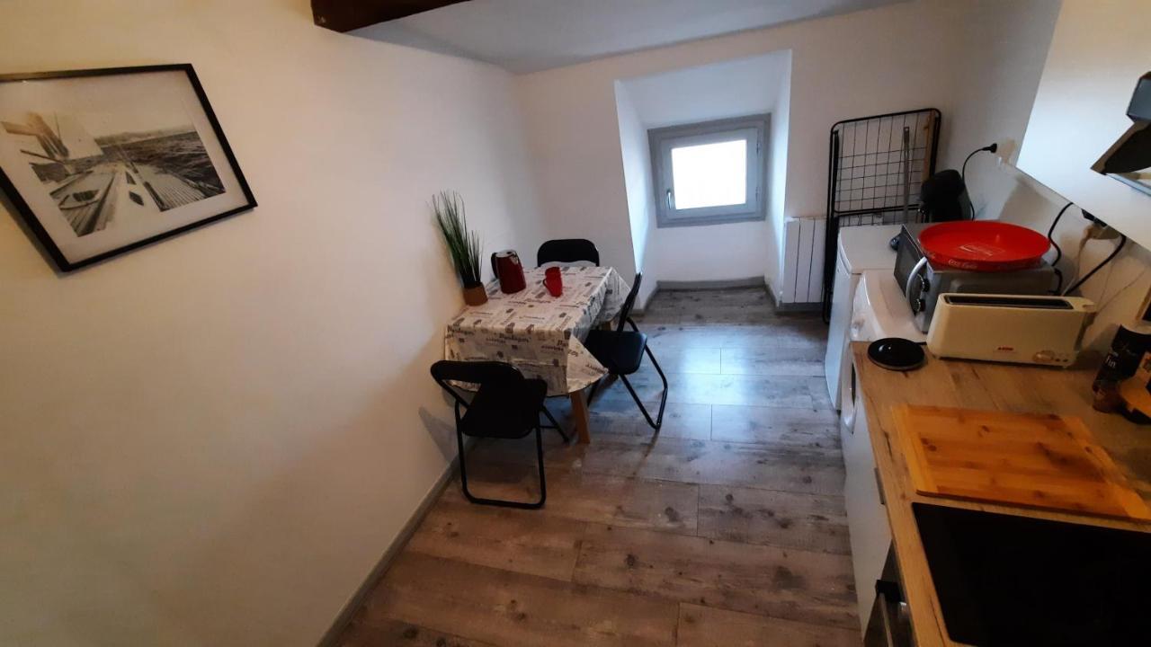 3 Pieces Chambre+cuisine+sdb Centre *